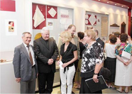Állandó néprajzi kiállítás a Szent István király Múzeumban
