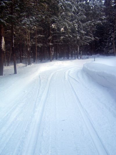 út