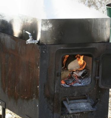 Betörőket értek tetten Csóron kalyha