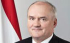 Dr.Hende Csaba miniszter Székesfehérvárra látogat
