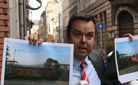 Feljelentést tett a fejér megyei képviselő