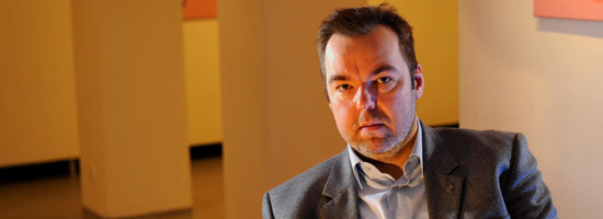 L. Simon László