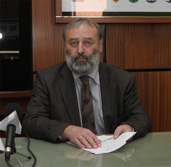 Dr. Dorkota Lajos kormánymegbízott Dr. Dorkota Lajos