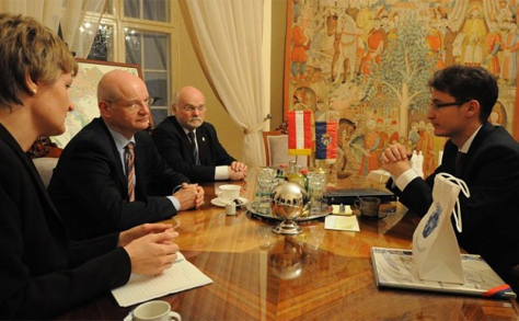 Ausztria Magyarországra delegált nagykövete, Dr. Michael Zimmermann dr. Cser-Palkovics András polgármester vendége volt a napokban. dr. Cser-Palkovics András polgármester