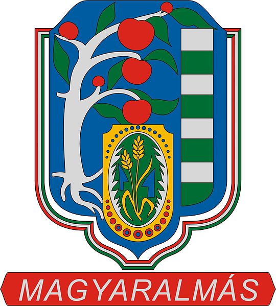 2012 szeptemberétől az 1415 fős erdélyi község, Homoródalmás testvértelepülése lett a Fejér megyei Magyaralmásnak. Magyaralmás