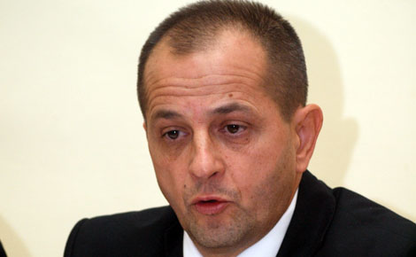Budai Gyula átadta a székesfehérvári helyi termelői piacot