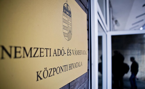 Több mint háromszáz millió forintos költségvetési csalás Fejérben