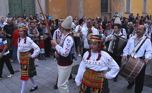Augusztusban idén is Királyi Napok Nemzetközi Néptáncfesztivál