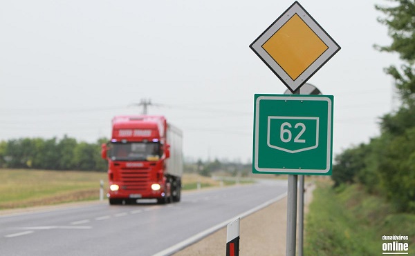 Folytatódik a 62-es építése