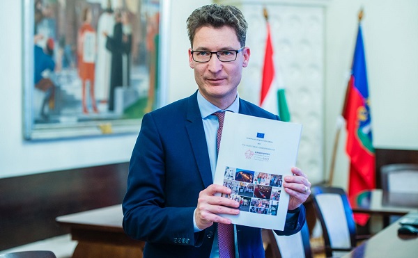 Megvalósítja EKF pályázatát Székesfehérvár