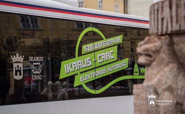 Elektromos buszt mutattak be Székesfehérváron