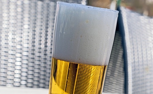 Megjelent egy új sör a piacon, amely Székesfehérvárról érkezett