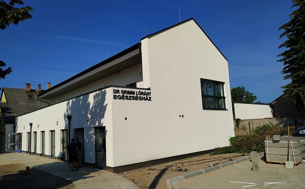 A martonvásári egészségház új épületszárnyát avatták fel