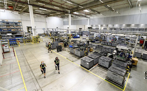 Átadták a székesfehérvári HBPO Manufacturing támogatói okiratát