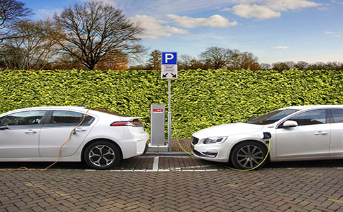 Már harmadával több áramot töltöttek az elektromos autókba 2020-ban, köztük Székesfehérváron is