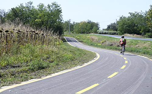 A fővárosból Fejér megyén keresztül közelíthető meg kerékpárral a Balaton 