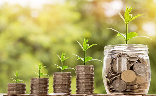 A Fejér megyei fiatalok akár 8 milliót is kaphatnak