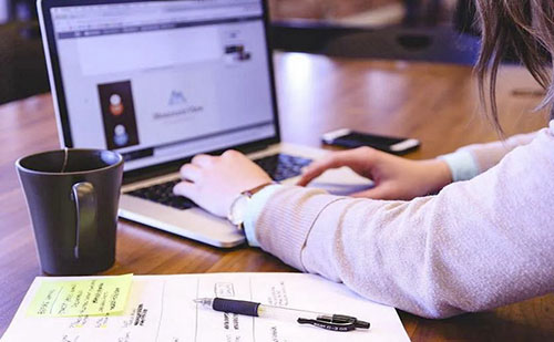 Fejér megyei óvodák és bölcsődék új honlapokra pályázhatnak